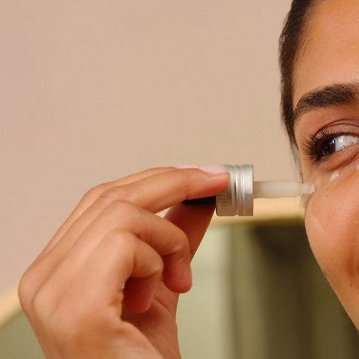 The Body Shop Vitamin C Eye Glow Serum