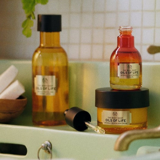 The Body Shop Oils of Life™ Intensely Revitalising Facial Oil